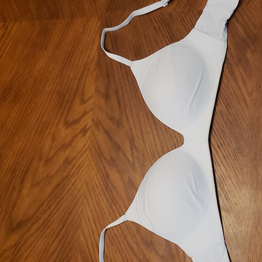 Victoria's secret Wireless IPEX bra white 34B